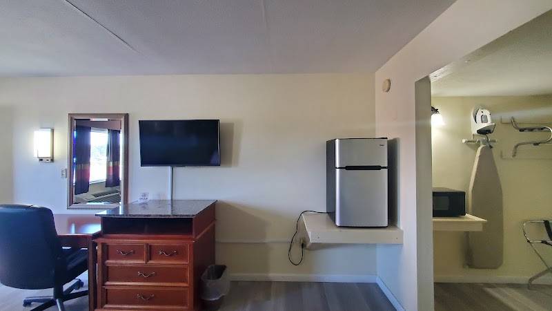 Big Spring Inn Madisonville