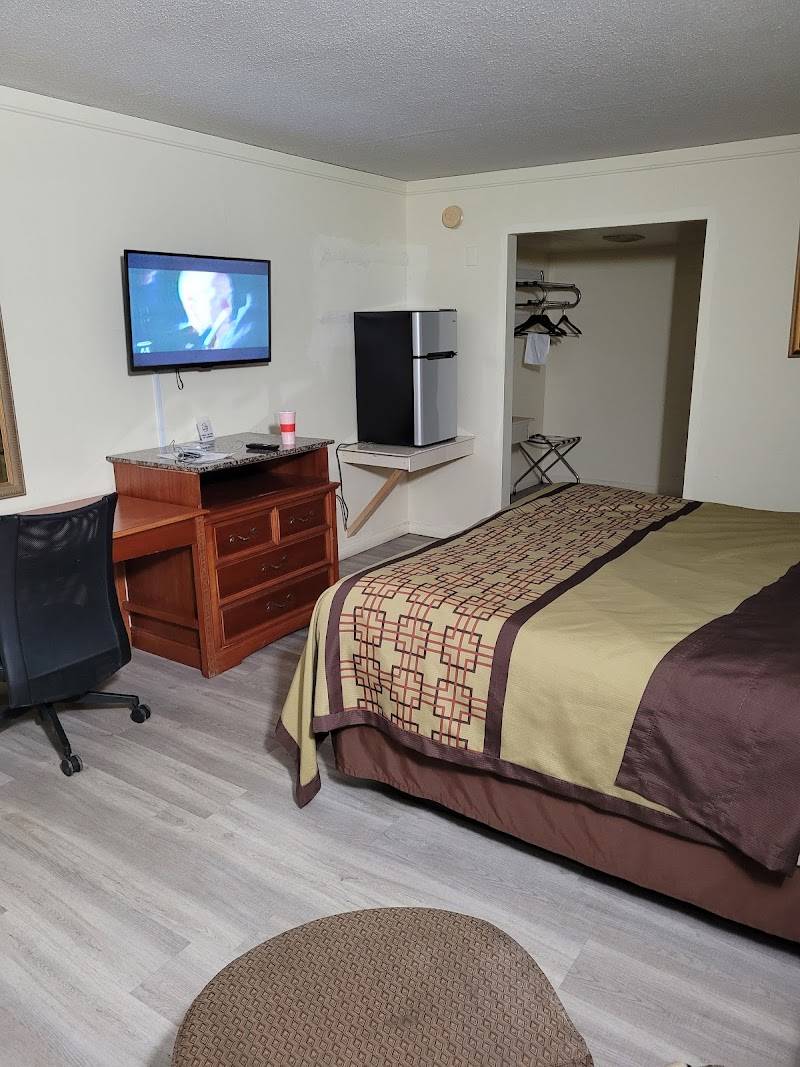 Big Spring Inn Madisonville